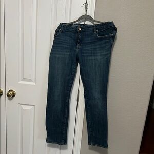 American Eagle Outfitters Blue Straight Leg Jeans 18 Short Stretch!